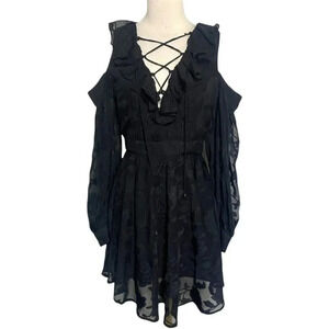DARK PINK S black cold shoulder‎ long sleeve ruffle & lace up front dress